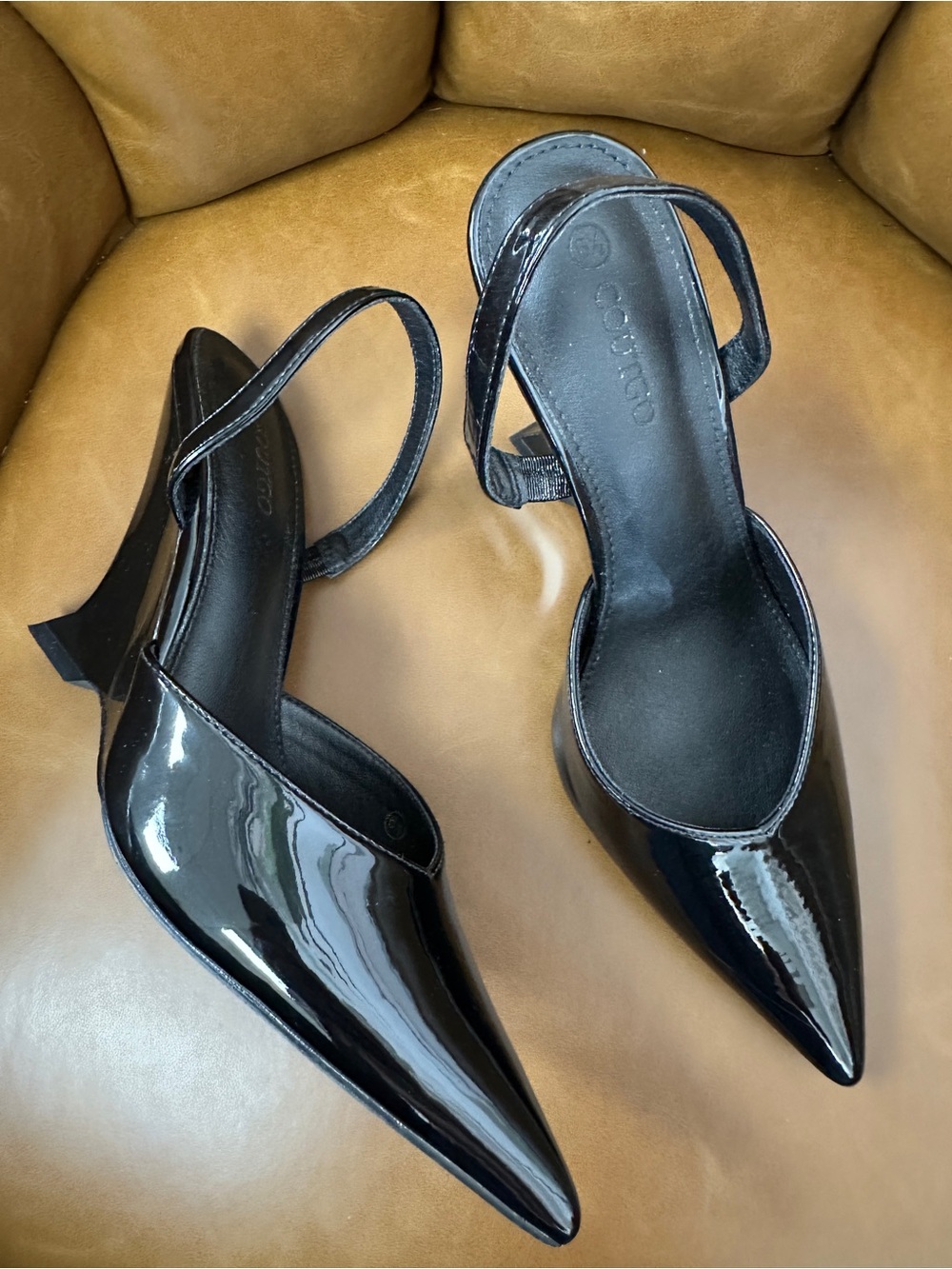 Black Patent Pointed Toe Slingback Pumps – Size 6.5